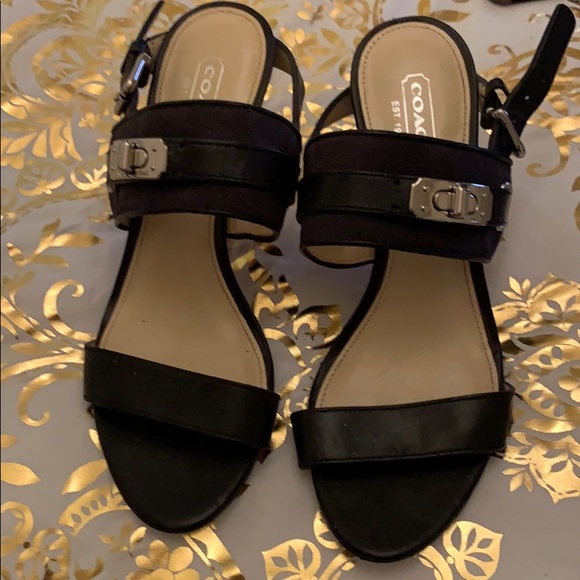 Coach heels 5.5 worn twice - Picture 1 of 1